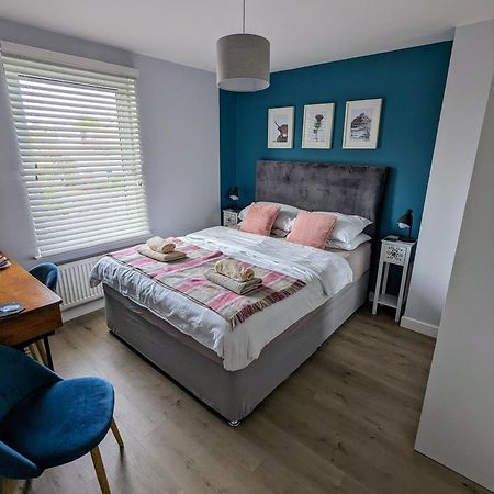 Cosy Guest Room In A Family Home With Free Parking Единбург Екстер'єр фото